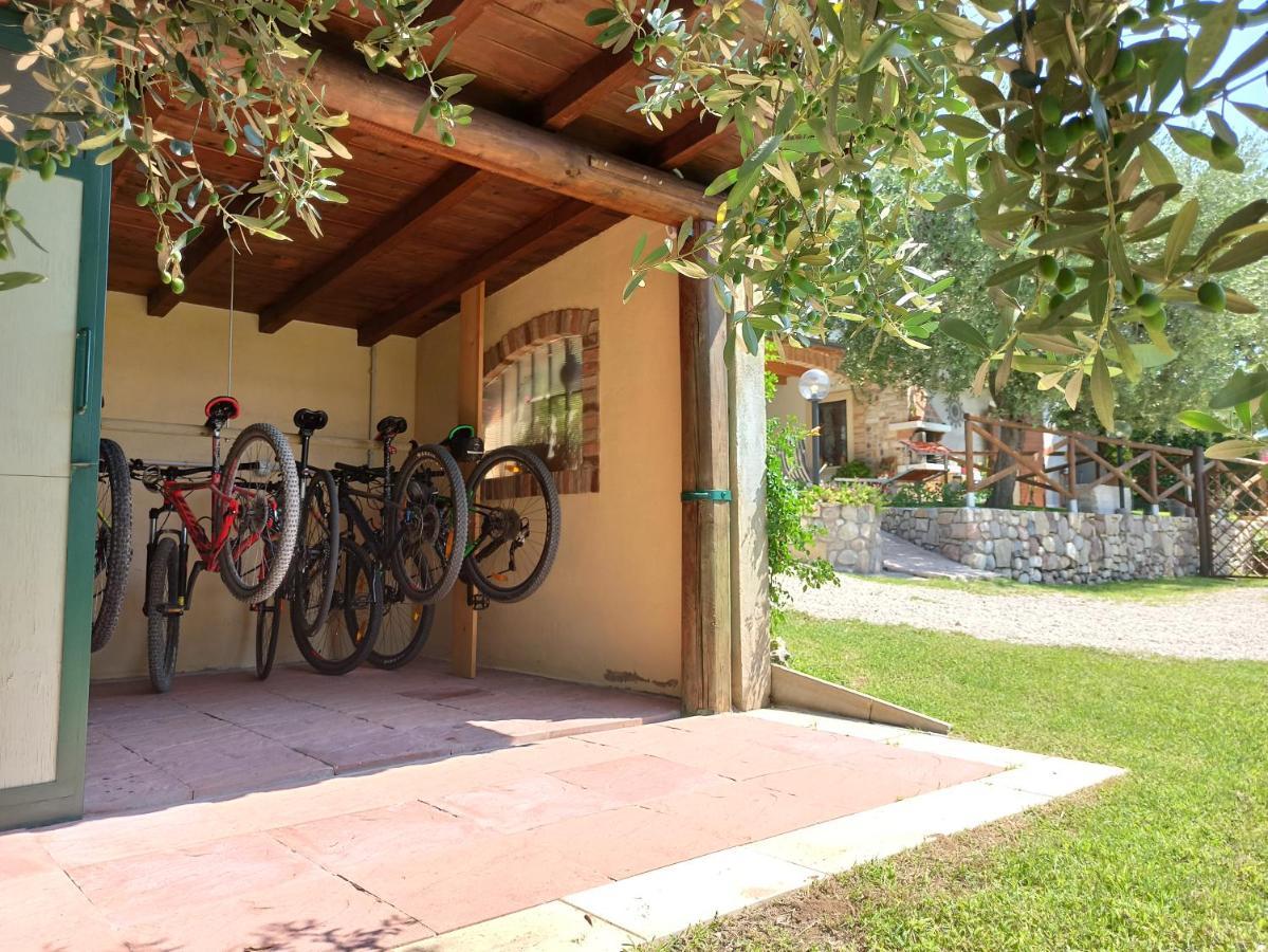 Le Zampolle B & B Colà Екстериор снимка